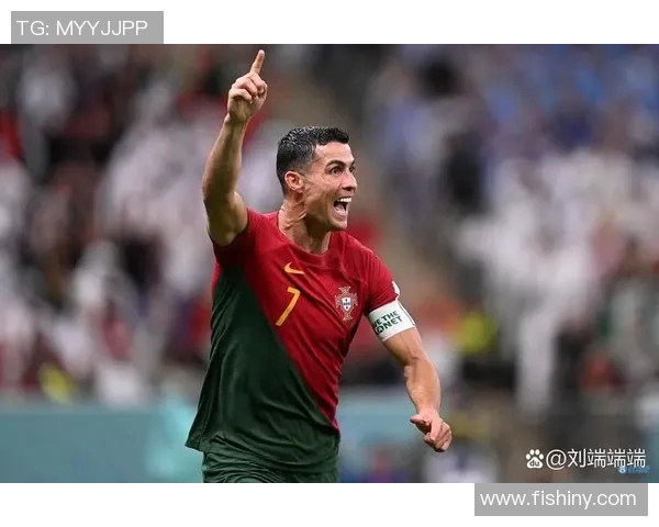 克鲁塞罗与拉队激战即将上演球迷期待精彩对决与精彩进球